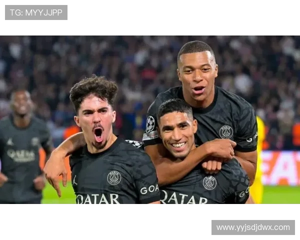 巴黎与多特空场对决的震撼瞬间展现足球魅力与激情