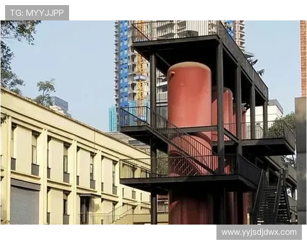 铁路工场与图圣马丁的对决:技术与艺术的碰撞与融合 铁路工场与图圣马丁的对决:技术与艺术的碰撞与融合