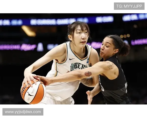 风暴与自由人精彩对决直播全程回顾与精彩瞬间分享