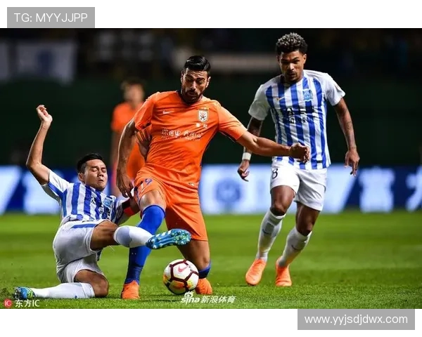 鲁能与富力激战正酣龙珠直播全程呈现精彩瞬间不容错过