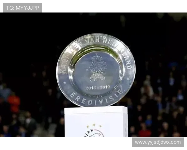 FPX强势领跑世界冠军杯积分榜积分达到79分展现冠军实力 FPX强势领跑世界冠军杯积分榜积分达到79分展现冠军实力